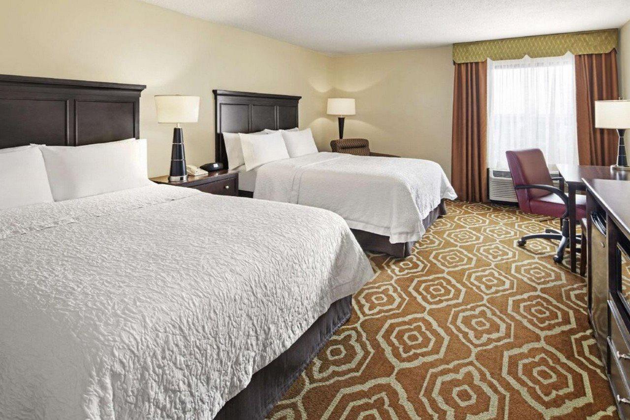 Hampton Inn & Suites Alexandria Old Town Area South Exteriör bild