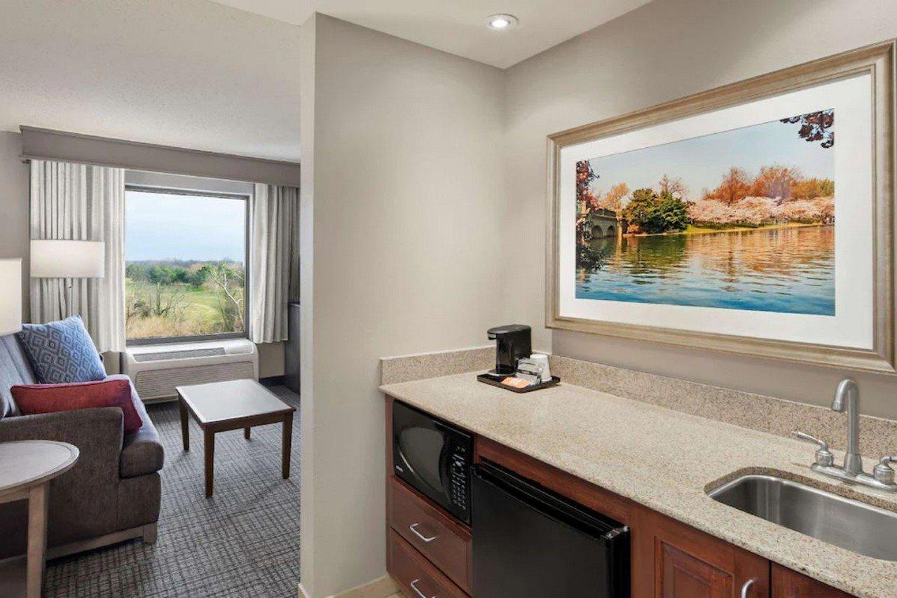 Hampton Inn & Suites Alexandria Old Town Area South Exteriör bild