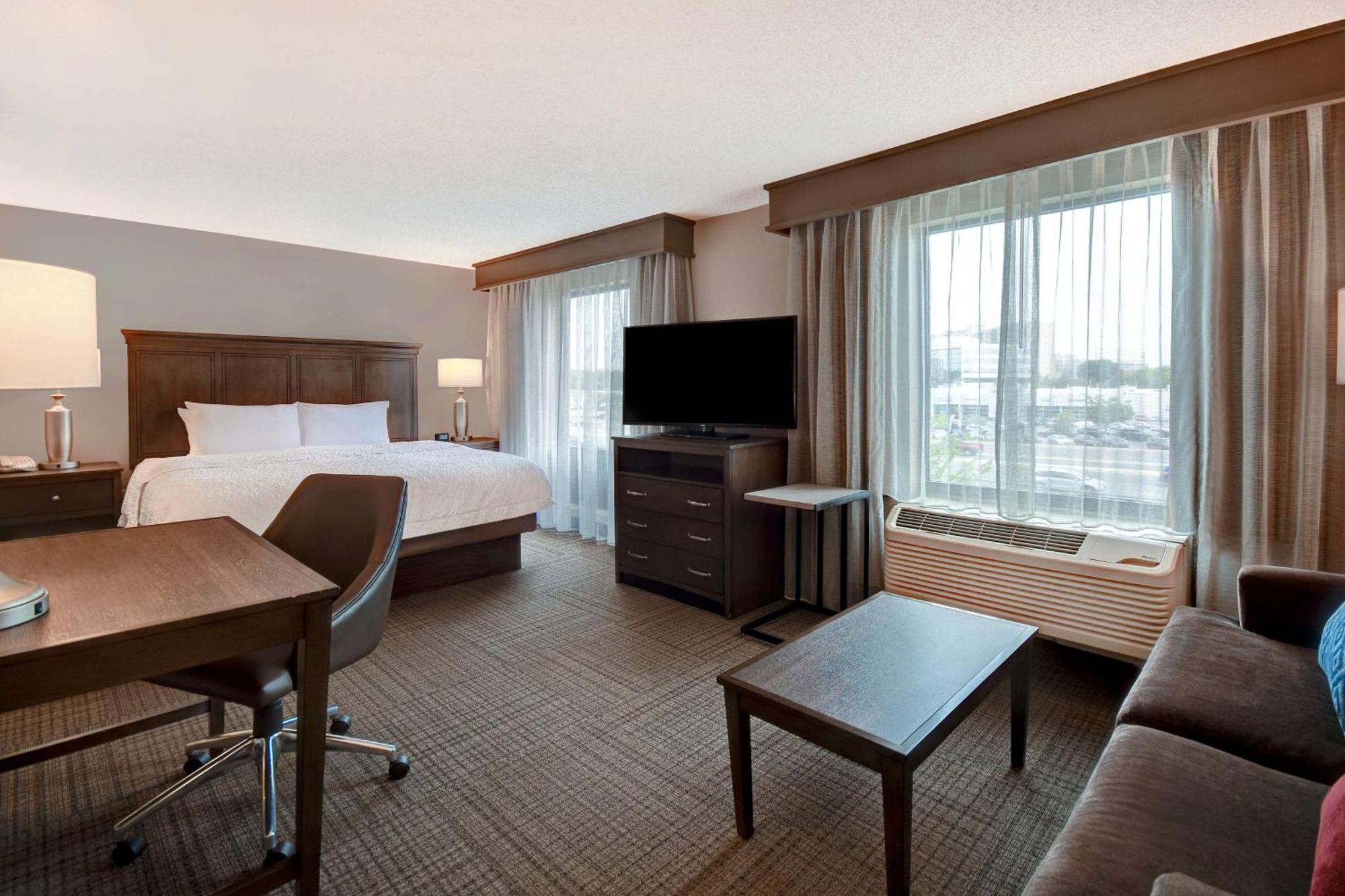Hampton Inn & Suites Alexandria Old Town Area South Exteriör bild