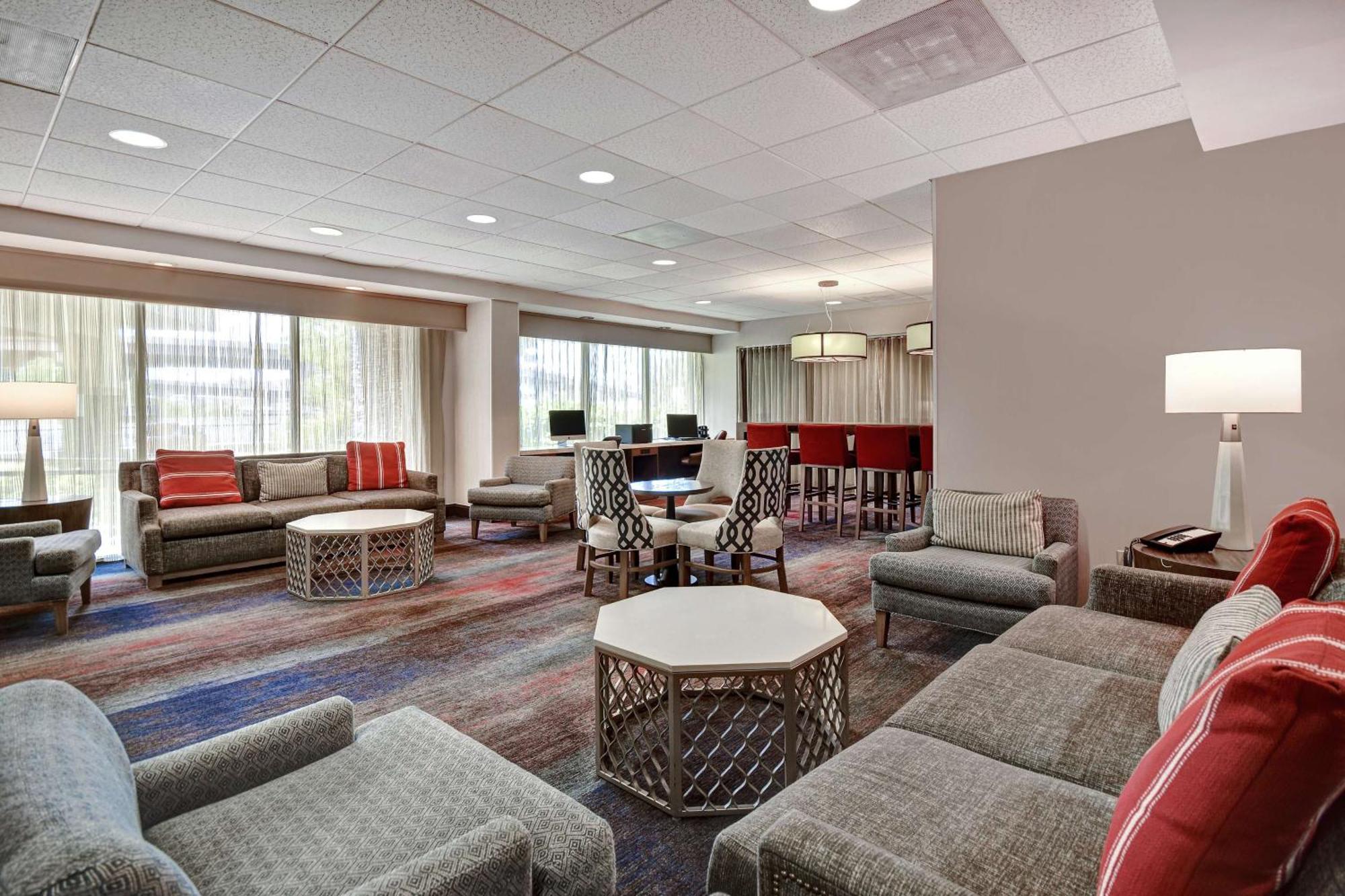 Hampton Inn & Suites Alexandria Old Town Area South Exteriör bild