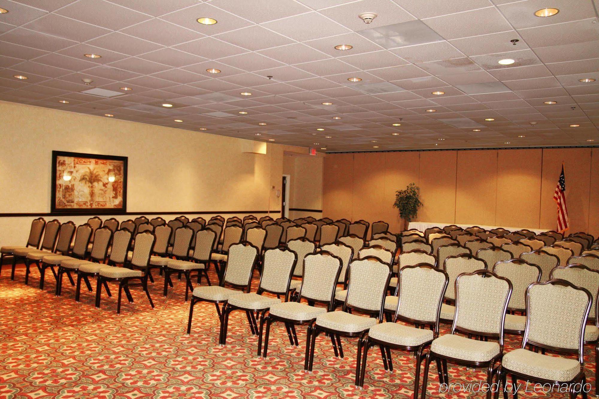 Hampton Inn & Suites Alexandria Old Town Area South Business bild
